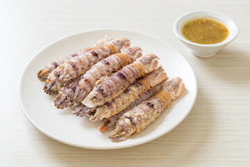 steamed crayfish or mantis shrimps or stomatopods