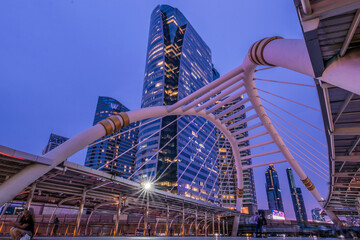 Chong Nonsi Pedestrian Bridge, this Skywalk is an Urban Landmark located in Sathorn Silom Central Business District with Sathorn Nakorn and Siam Square Towers