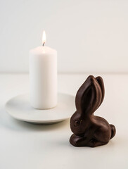 conejo de pascuas hecho de chocolate