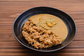 寝かせ玄米とカレー