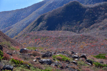 那須岳登山道から見る紅葉