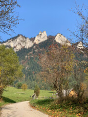 Mountain range Pieniny with Trzy Korony in Western Beskids, Poland © espiegle