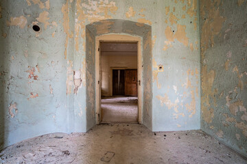 Fototapeta na wymiar interior of an abandoned castle