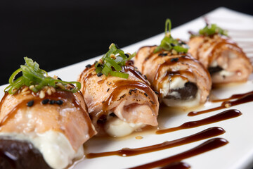 EBI SHITAKE ROLL