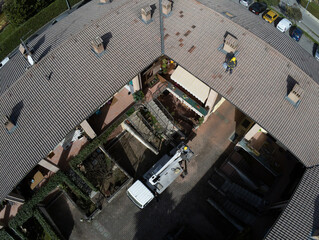 Inspection work on roofs for deratization