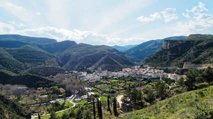 Sot de Chera al inicio de la primavera