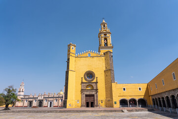 Obraz premium The Convent of San Gabriel Arcangel building facade in Cholula, Mexico