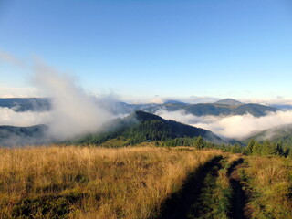 Fototapeta na wymiar Fog in the beautiful mountains