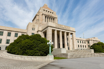 Obraz premium 国会議事堂の正面（永田町／東京）