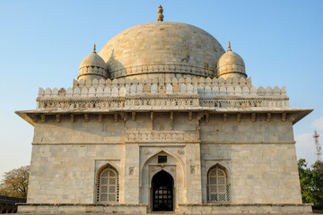 Fototapeta na wymiar Tomb of Hoshang Shah in Mandu, Madhya Pradesh, India. It is the oldest marble mausoleum in India.