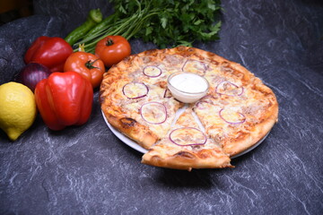 Pizza Tonno, Thunfisch Pizza