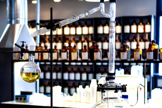 Laboratory, Glass flasks and tubes 