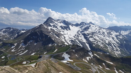 Alpine peaks in the snow