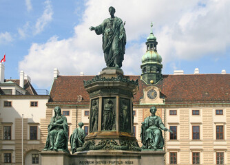 Fototapeta na wymiar Monument Kaizer-Franz-Denkmal in Hofburg Vienna.