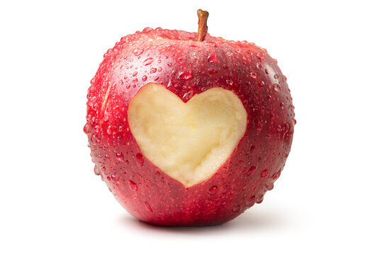 Apfel mit Herz freigestellt