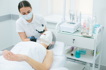 Obraz premium Professional skin treatment performed by the specialist