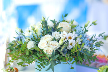 Obraz na płótnie Canvas decorations bouquet for the wedding table
