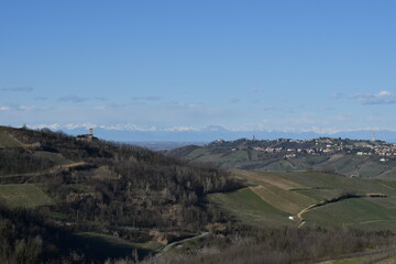 Vista su Cigognola ed il suo castello