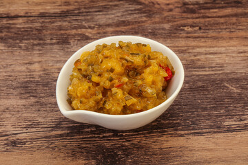 Relish sauce with cucumbers and mustard