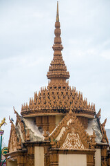 Fototapeta premium Wat Phra Mahathat Woramahawihan