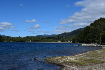 Obraz premium Montaña cielo lago azul Argentina patagonia