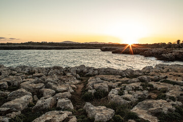 atardecer en cala, mallorca