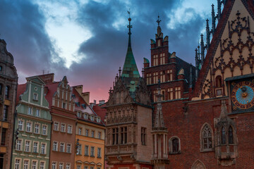 Fototapeta premium beautiful sunset in the background of the old district of wroclaw poland