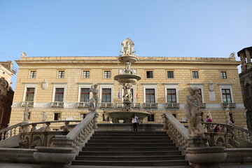 Fototapeta na wymiar Piazza Pretoria the Fontana Pretoria in Palermo, Sicily Italy