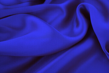 シルクのドレープ　青
