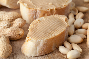 peanut butter used to make bread sandwiches