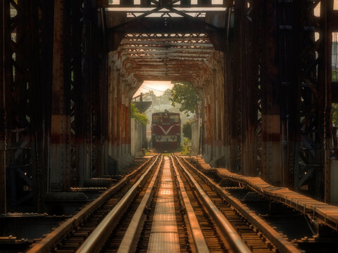 Long Bien Bridge