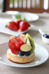 Cafe - Chiffon cake with summer berries and cream