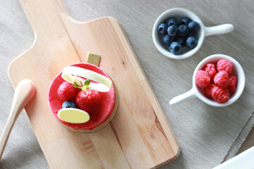 Cafe - Chiffon cake with summer berries and cream