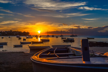 Bateaux au coucher du soleil, Coin de Mire, île Maurice 