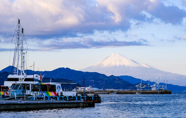 清水港から見た富士山