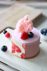 Cafe - Chiffon cake with summer berries and cream