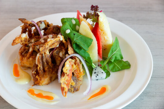 Chinese Menu - Deep fried soft shell crab salad