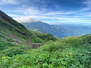 山の上から見た景色
