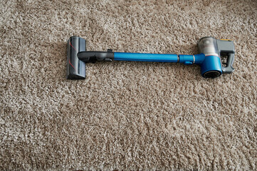 Cordless vacuum cleaner