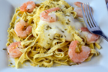 fettuccinetop with shrimp