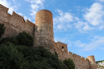 Fototapeta na wymiar Espagne - Catalogne - Tossa de Mar - Les fortifications de la vieille ville