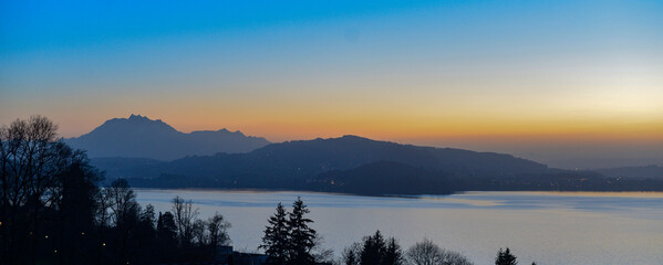 Sonnenuntergang über dem Zugersee