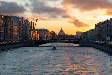 Naklejka premium Very beautiful sunset on the Fontanka river in the city of St. Petersburg Russia.