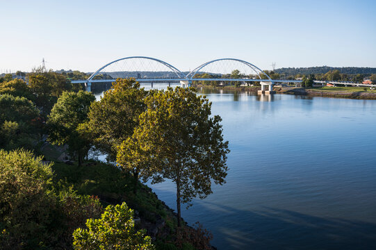 USA, Arkansas, Little Rock, Bridge over Arkansas River