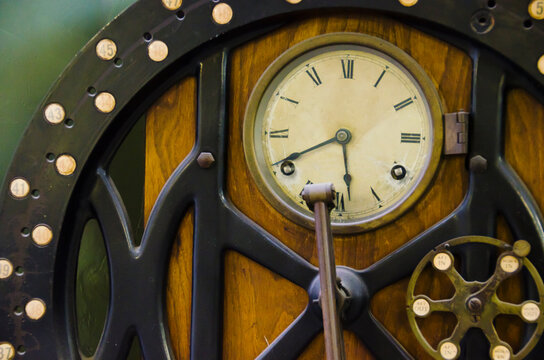 Antique clockworks