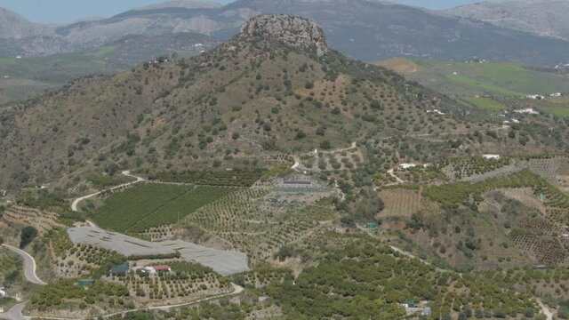 Masmullar hill a sunny day, tilt