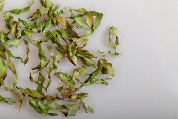 Sri Lankan Spices - Dried Rampe or Pandan leaves 