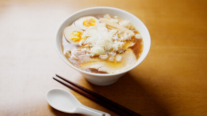 醤油ラーメン　イメージ