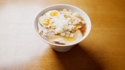 醤油ラーメン　イメージ