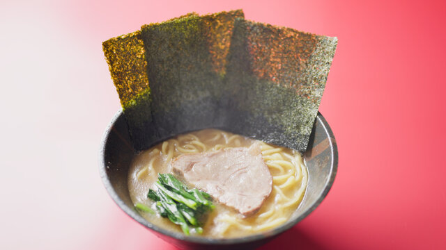 家系ラーメン　イメージ